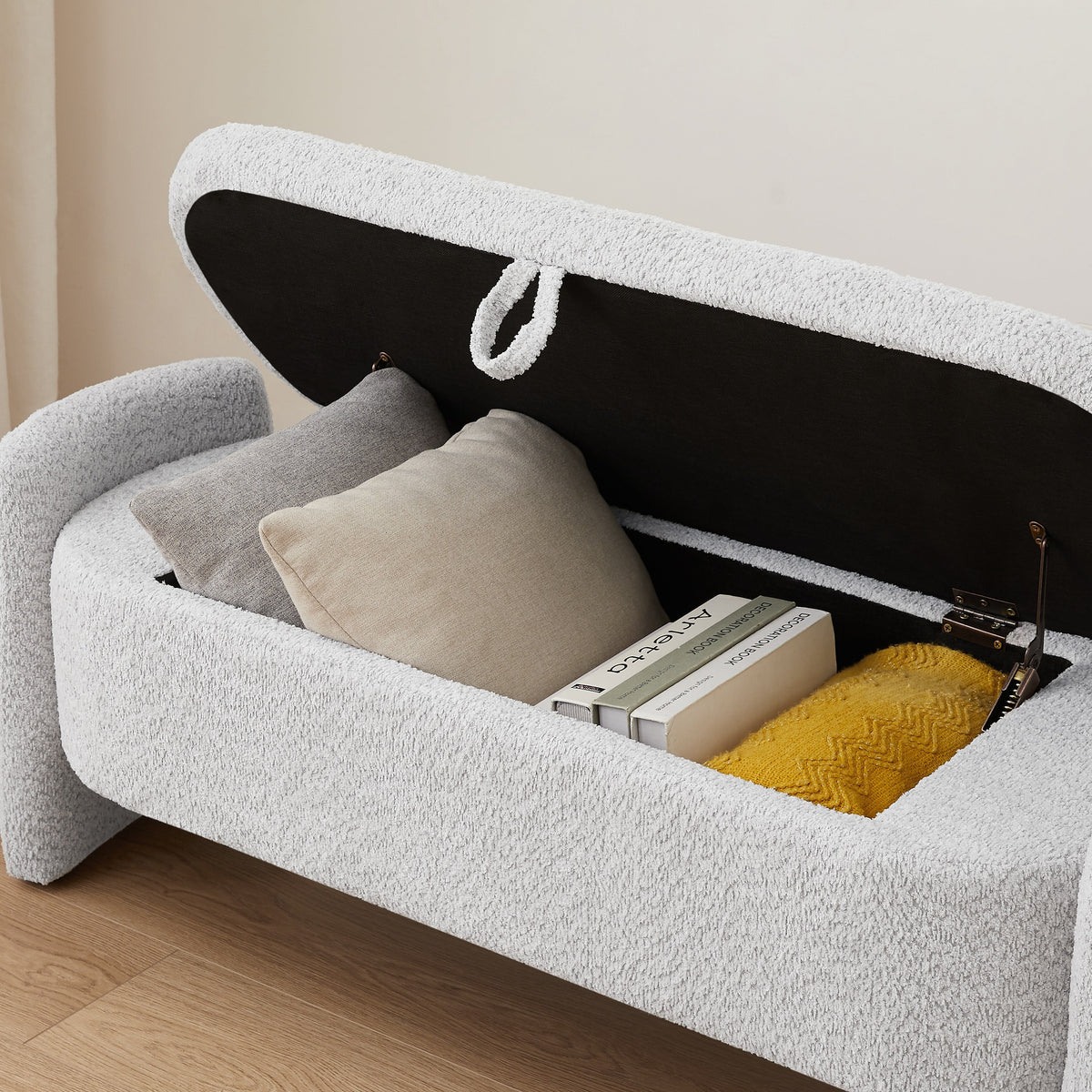 Oval 3D Lamb Fleece Storage Bench U1991