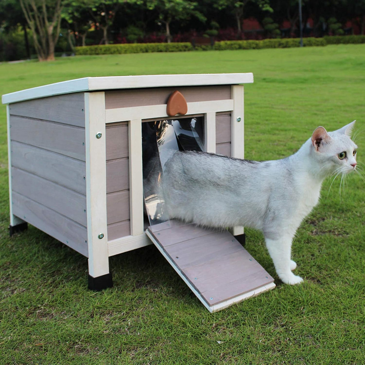 Wooden Bunny Cage Habitat Weatherproof Kitty Condo C447