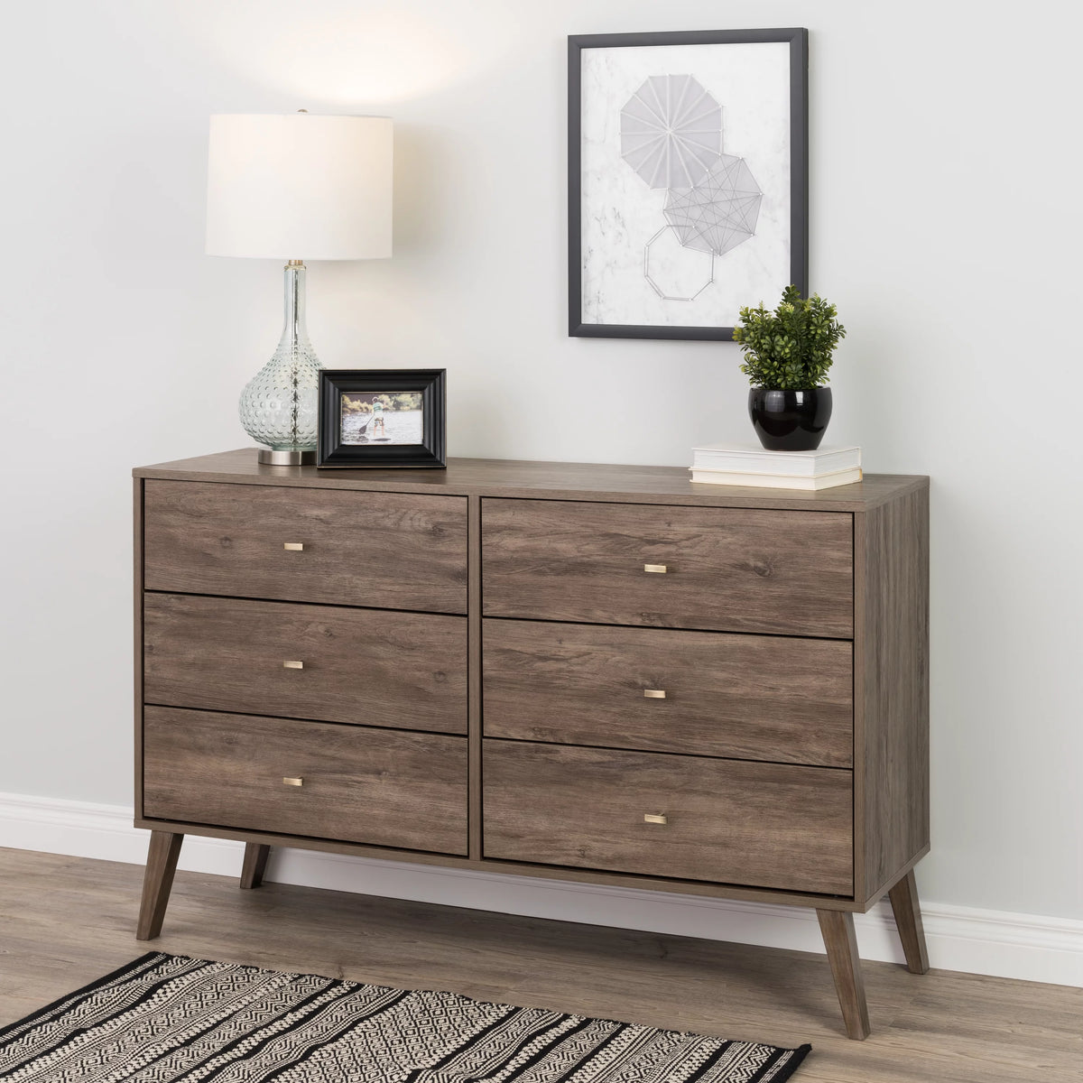 6 Drawer Wooden Dresser Y5210