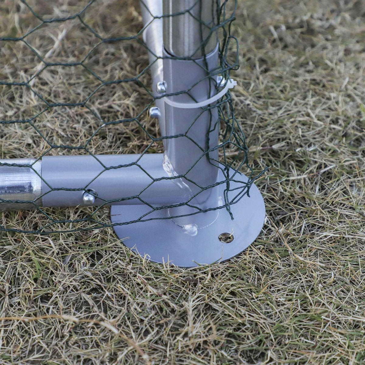 Galvanized Metal Chicken Coop with Cover J18775
