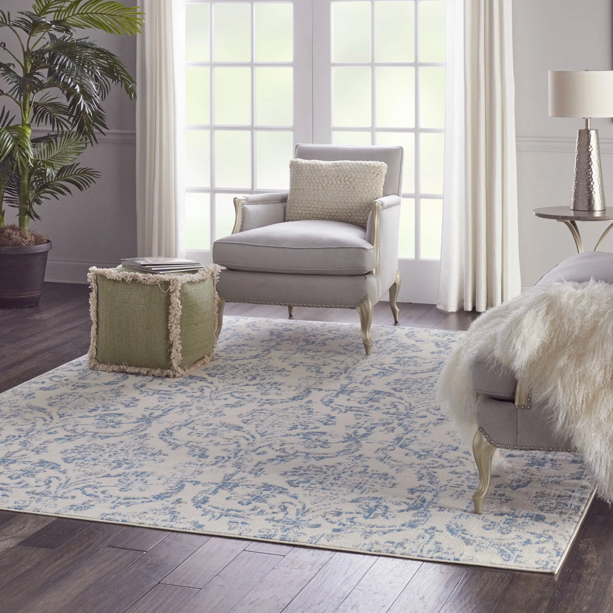 Ivory/Blue Vintage Area Rug O19610