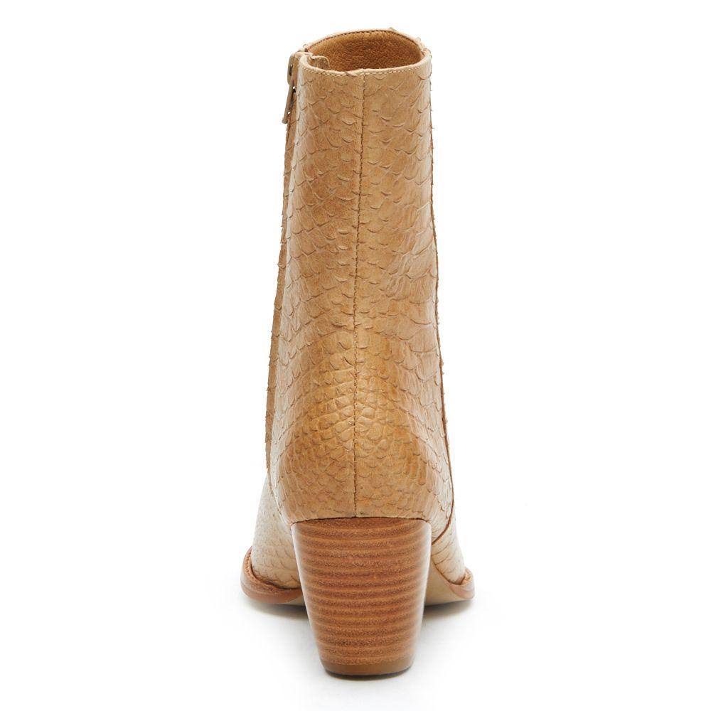 Tan Snake 9 Z741