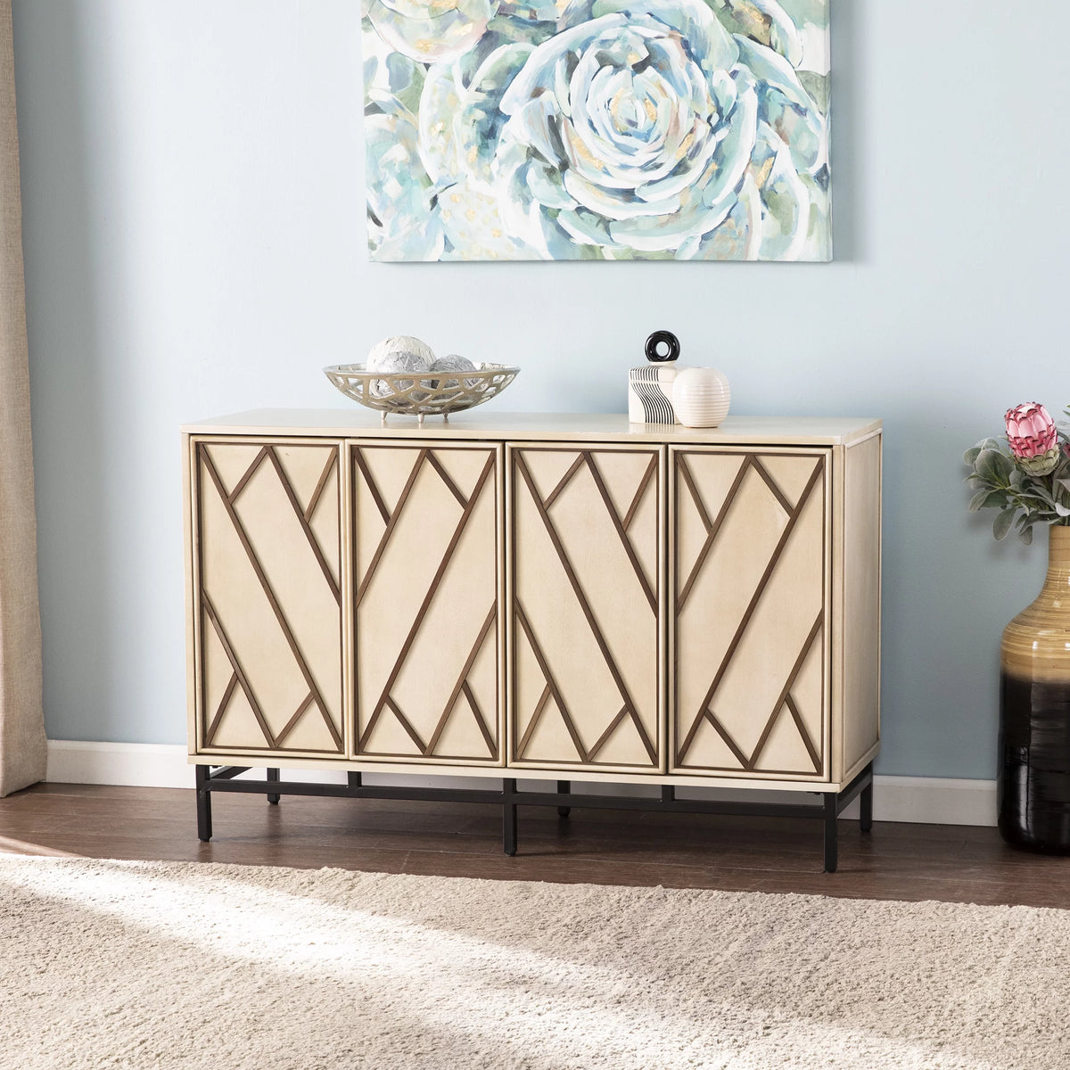 Antique Cream Black Buffet Z590